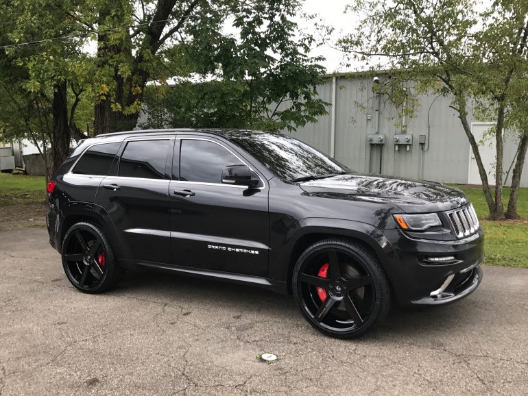 JEEP GRAND CHEROKEE – KOKO SARDINIA – Giovanna Luxury Wheels